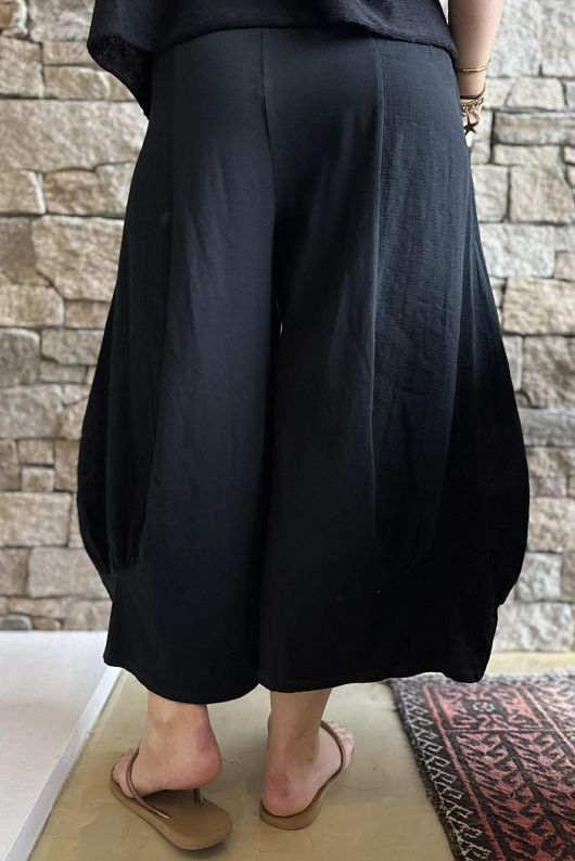 Jo Jo Quirky Hopsack Crop Pant Black 